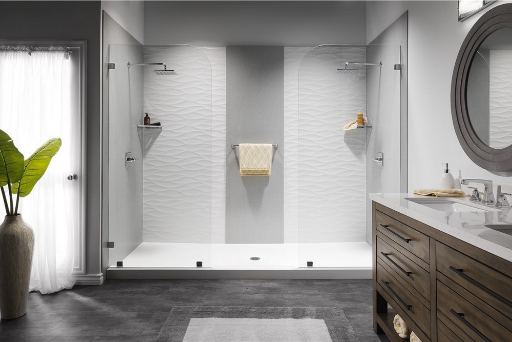 Tub and Shower Installations DIY Versus Hiring a Professional