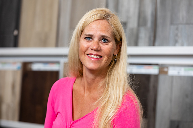 Angela Mummert